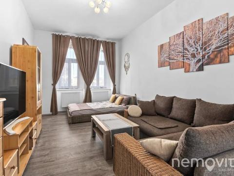 Pronájem bytu 1+1, Praha - Karlín, Sokolovská, 38 m2