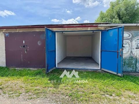 Prodej garáže, Kuřim, Husova, 18 m2