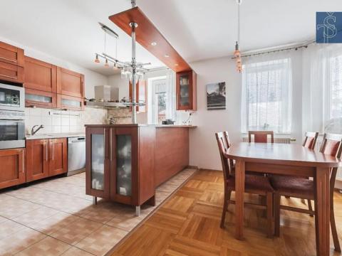 Prodej rodinného domu, Dubí, Dlouhá, 234 m2