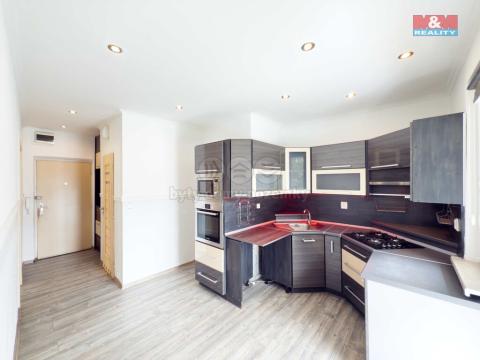 Prodej bytu 3+1, Karviná - Mizerov, Na Kopci, 56 m2