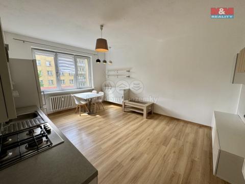Pronájem bytu 2+kk, Třinec - Lyžbice, Dukelská, 36 m2