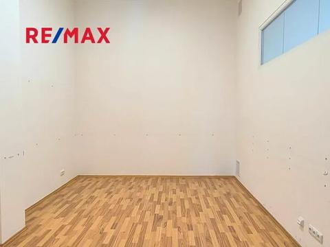 Pronájem kanceláře, Praha - Kobylisy, Horňátecká, 19 m2