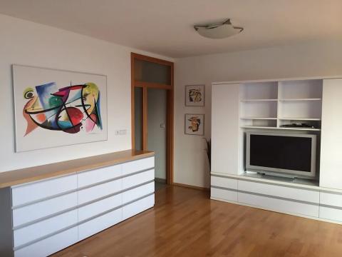 Pronájem bytu 1+kk, Praha - Troja, Vřesová, 36 m2