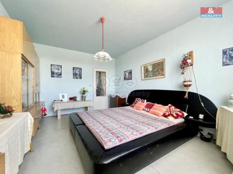 Prodej bytu 3+1, Krupka - Bohosudov, Komenského, 80 m2