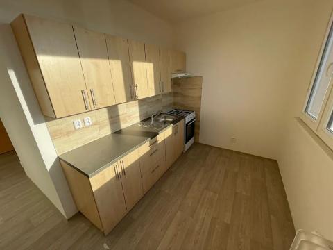 Pronájem bytu 2+1, Nový Jičín, Bulharská, 59 m2