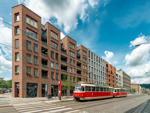 Pronájem garážového stání, Praha - Smíchov, Nádražní, 12 m2