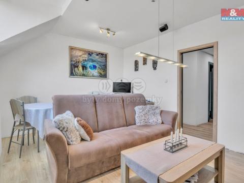 Prodej bytu 2+1, Příbram - Příbram VII, třída Osvobození, 42 m2