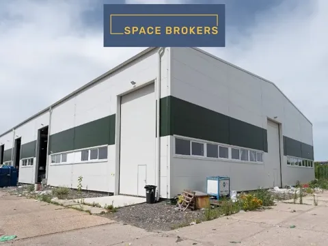 Pronájem skladu, Pardubice, 430 m2