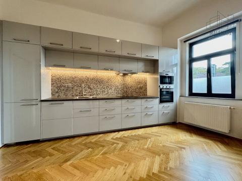 Prodej bytu 3+kk, Praha - Jinonice, Butovická, 80 m2