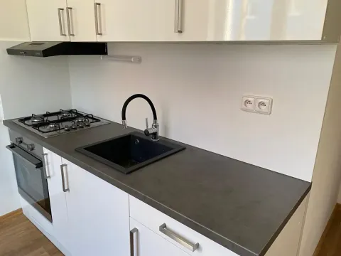 Pronájem bytu 2+1, Chomutov, Selská, 50 m2