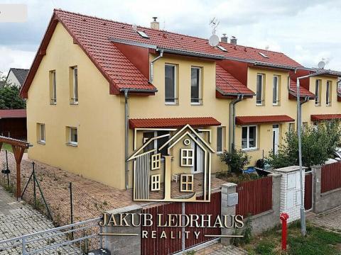 Pronájem rodinného domu, Zlonín, Topolová, 130 m2