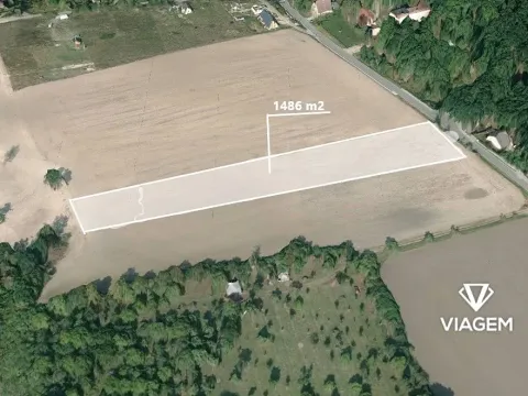 Prodej podílu pole, Charvatce, 1486 m2