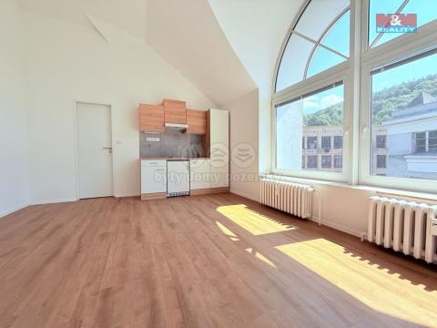 Pronájem bytu 2+kk, Tanvald, Krkonošská, 39 m2