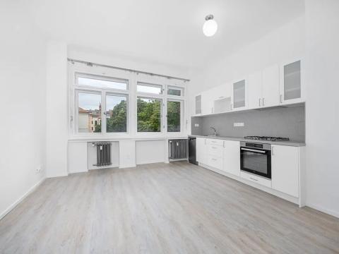 Pronájem bytu 3+kk, Praha - Malá Strana, Újezd, 77 m2