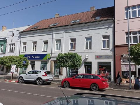 Pronájem obchodního prostoru, Pardubice, 17. listopadu, 133 m2