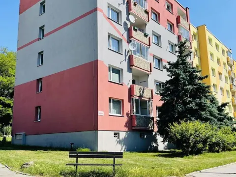 Prodej bytu 2+1, Jirkov, Jezerská, 61 m2
