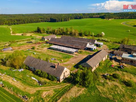 Prodej zemědělského objektu, Černovice, 4026 m2