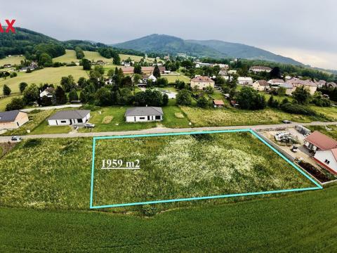 Prodej pozemku, Komorní Lhotka, 2100 m2