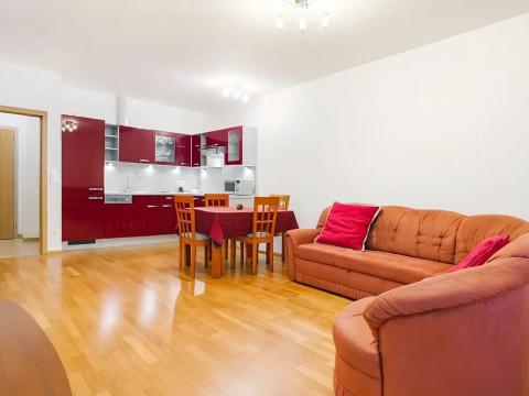 Pronájem bytu 2+kk, Praha - Holešovice, Varhulíkové, 58 m2