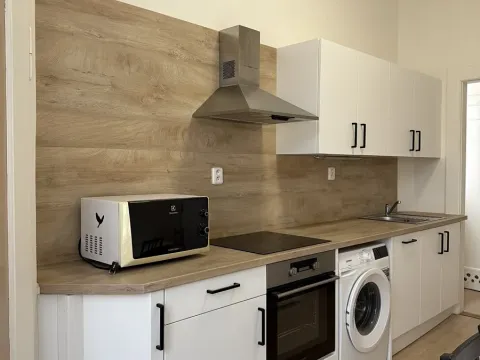 Pronájem bytu 3+1, Mariánské Lázně, Hlavní třída, 90 m2