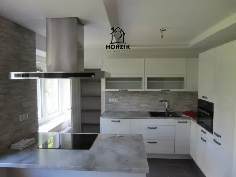 Pronájem bytu 3+1, Vlašim, Obora, 76 m2