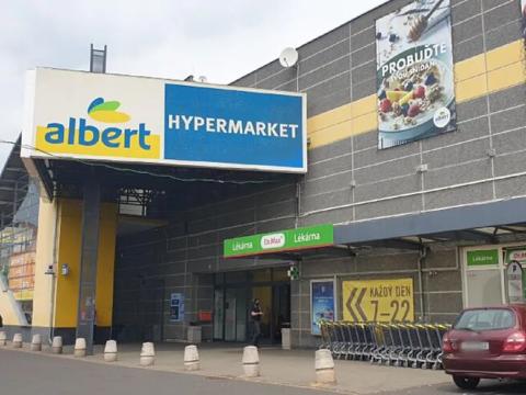 Pronájem obchodního prostoru, Ústí nad Labem, 23 m2