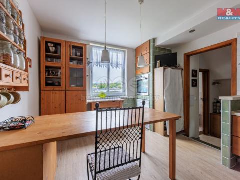 Prodej bytu 3+1, Karlovy Vary - Bohatice, Fričova, 105 m2