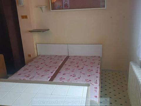 Pronájem bytu 1+1, Praha - Strašnice, Za stadionem, 36 m2