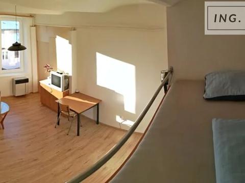 Pronájem bytu 1+kk, Jihlava, Palackého, 35 m2