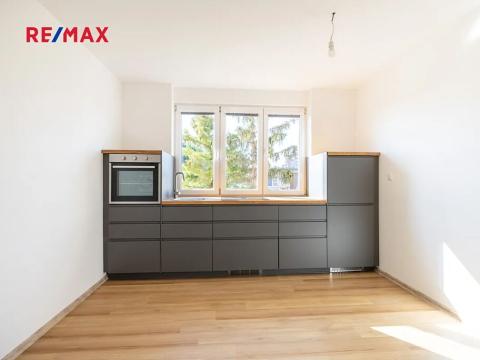Prodej bytu 2+kk, Praha - Malešice, Chotouňská, 34 m2