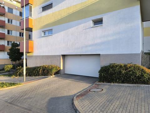 Pronájem garáže, Brno, Novodvorská, 13 m2