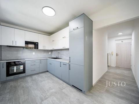 Pronájem bytu 2+1, Třeboň, Nádražní, 56 m2