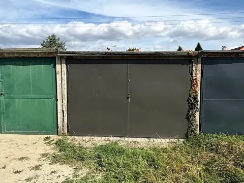 Pronájem garáže, Modřice, Sokolská, 14 m2