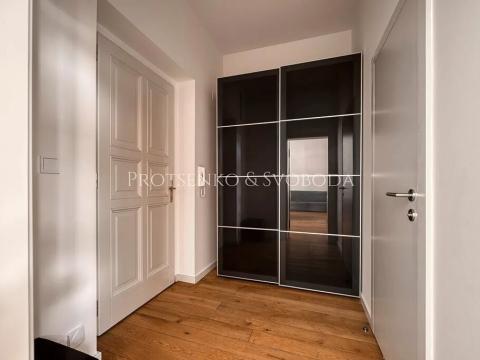Prodej bytu 2+kk, Praha - Žižkov, U božích bojovníků, 50 m2