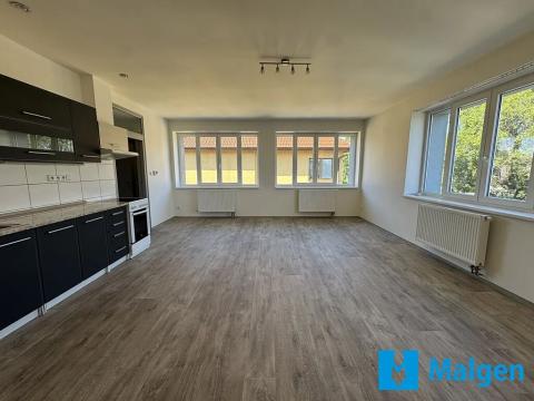 Pronájem bytu 1+kk, Poděbrady, Jandova, 38 m2