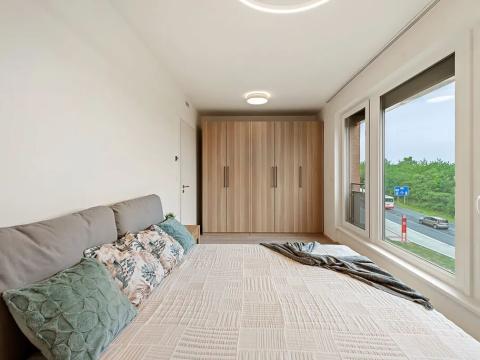 Pronájem bytu 2+kk, Praha, Výstavní, 55 m2