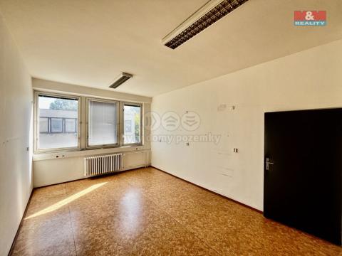 Pronájem kanceláře, Brno - Komárov, Hněvkovského, 109 m2