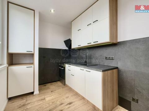 Pronájem bytu 1+1, Napajedla, Nábřeží, 32 m2