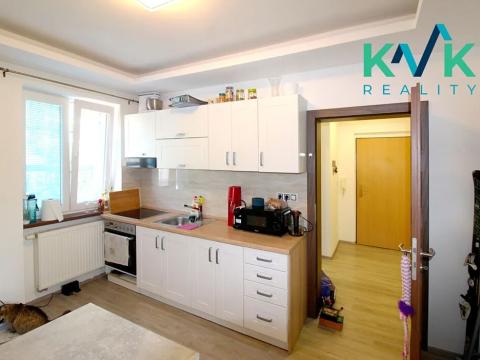 Pronájem bytu 1+1, Karlovy Vary, Chebská, 36 m2