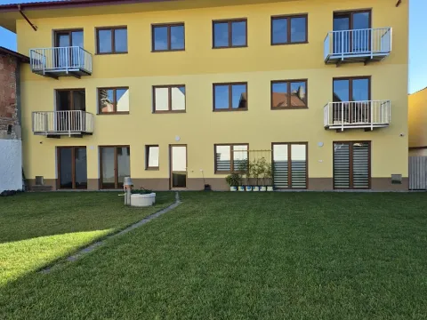 Pronájem bytu 2+kk, Stochov, Osvobození, 54 m2