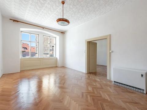 Pronájem bytu 2+1, Praha - Malá Strana, Mostecká, 68 m2