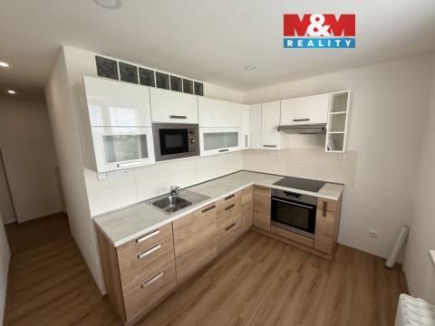 Pronájem bytu 3+1, Krnov - Pod Cvilínem, SPC F, 72 m2