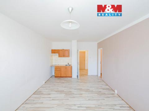 Prodej bytu 1+kk, Praha - Hlubočepy, Pivcova, 29 m2
