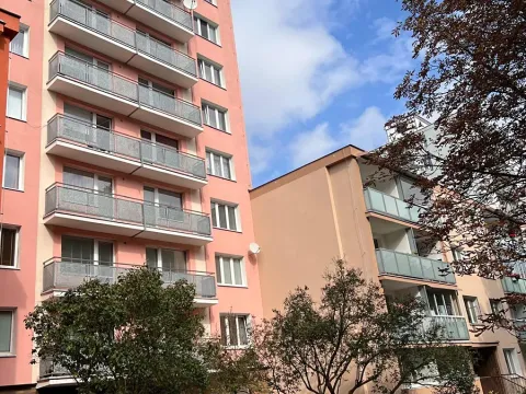 Prodej bytu 3+1, Karlovy Vary, Vítězná, 84 m2