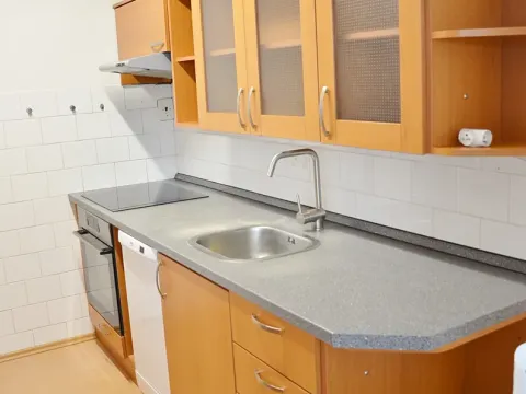 Pronájem bytu 3+1, Praha - Chodov, Jarníkova, 84 m2