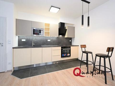 Pronájem bytu 1+kk, Praha - Hlubočepy, Fabiánové, 31 m2