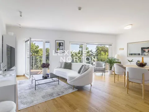 Prodej bytu 2+kk, Praha - Smíchov, Kobrova, 79 m2
