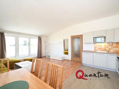 Pronájem bytu 2+kk, Jesenice, Sluneční, 66 m2