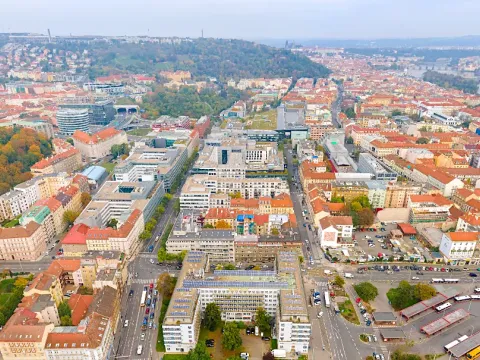 Pronájem kanceláře, Praha, 1200 m2