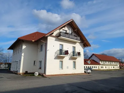 Pronájem bytu 3+1, Úžice, 135 m2